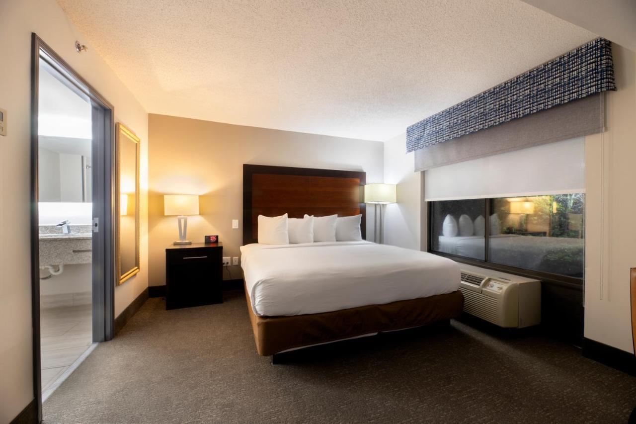 Wingate By Wyndham Atlanta Galleria/ Ballpark Smyrna Ngoại thất bức ảnh